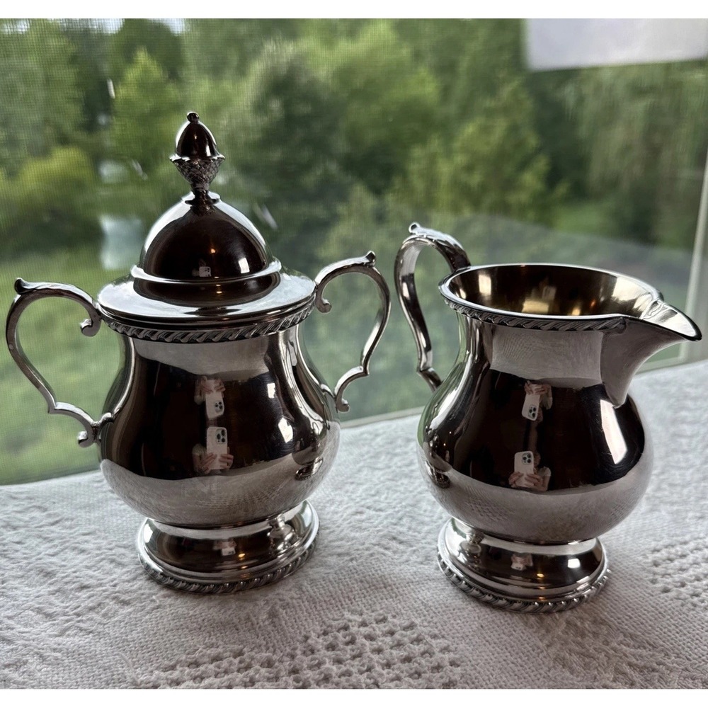 Vintage Wallace Melford M601s Silver-Plated  Sugar Bowl & Creamer Set
